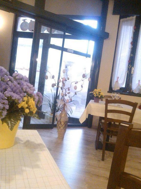 Locanda San Fiorenzo ฟิโอเร็นซัวลา ดาร์ดา ภายนอก รูปภาพ
